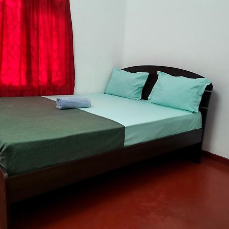 Nallur Holidays Inn Jaffna Bilik gambar