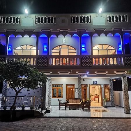 Nallur Holidays Inn Jaffna Luaran gambar