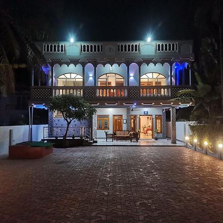 Nallur Holidays Inn Jaffna Luaran gambar