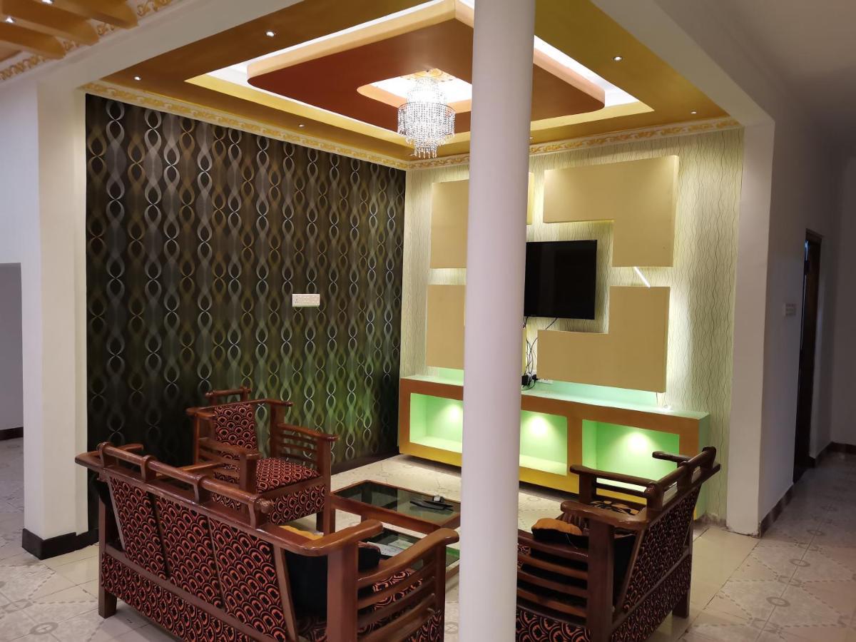 Nallur Holidays Inn Jaffna Luaran gambar