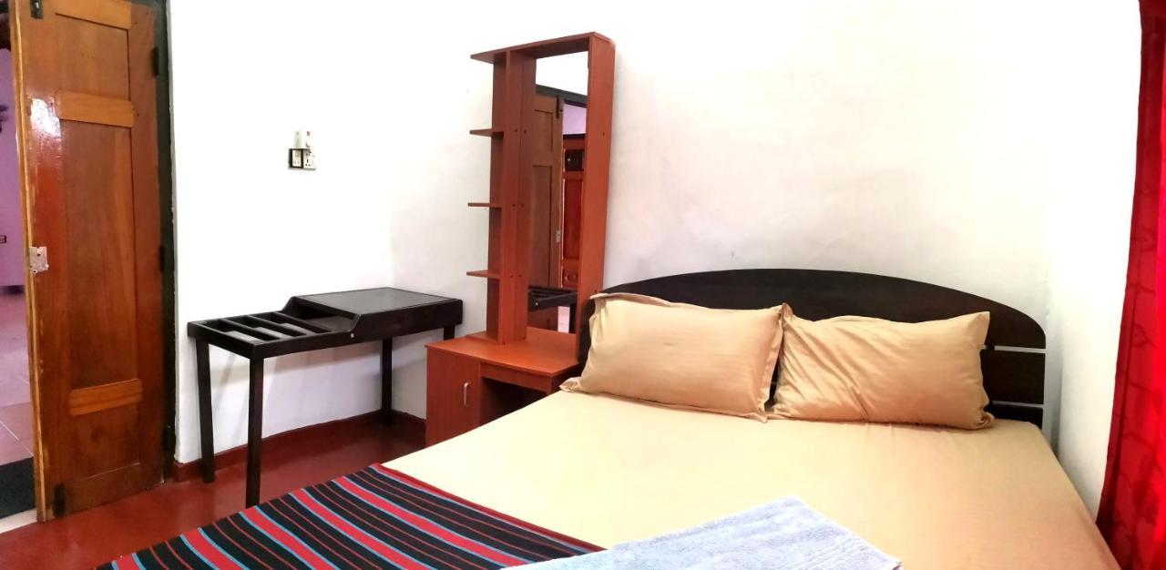 Nallur Holidays Inn Jaffna Luaran gambar